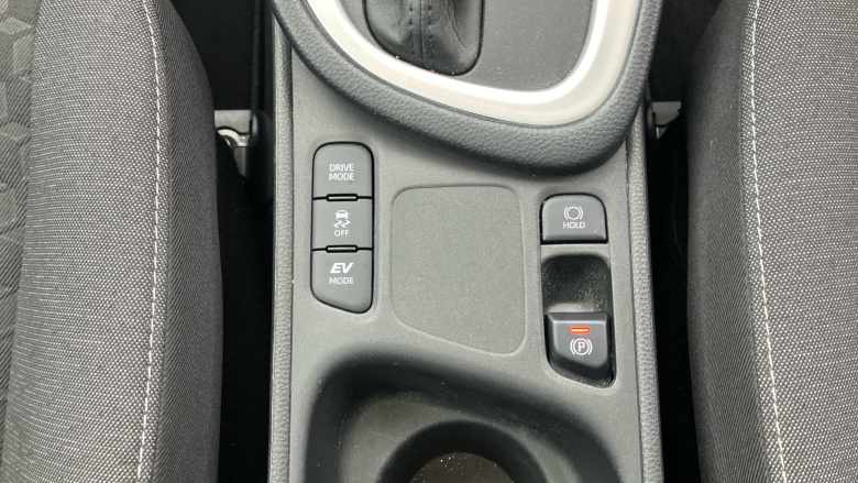 Toyota Yaris 1.5 Hybrid Design 5dr CVT Hybrid Hatchback